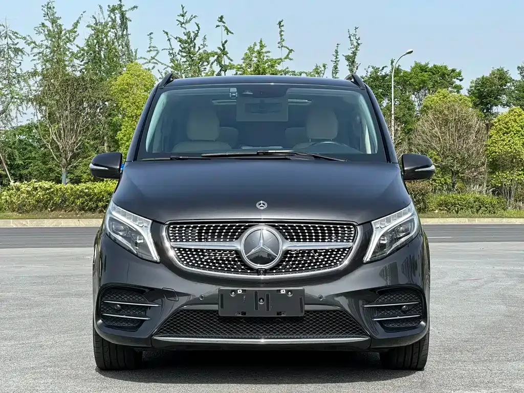 Mercedes-Benz V-Class — фото 6