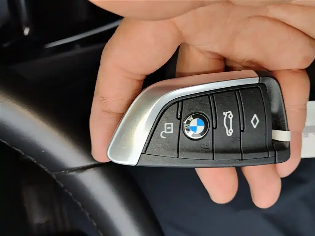 BMW X3 — фото 6