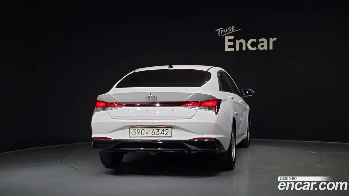 Hyundai AVANTE — фото 2