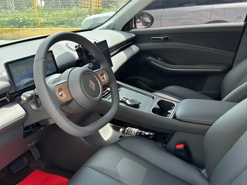 Baojun E6 2026 из CN, фото 2