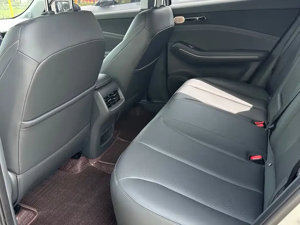 Baojun E6 2026 из CN, фото 9