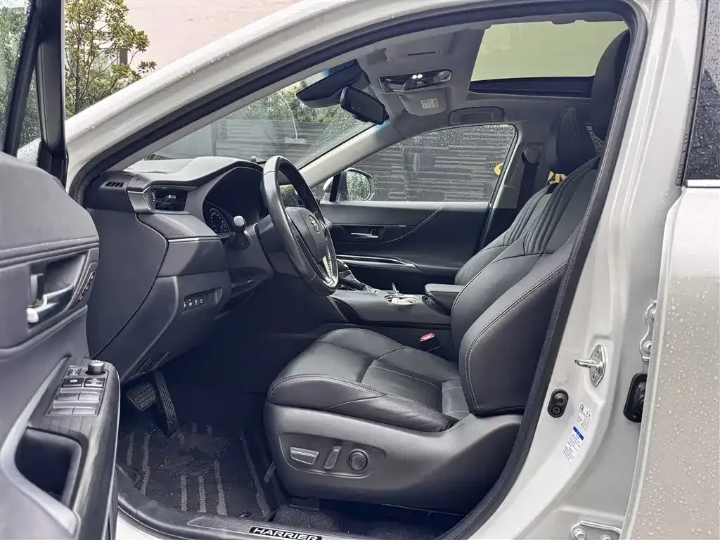 Toyota Harrier — фото 5