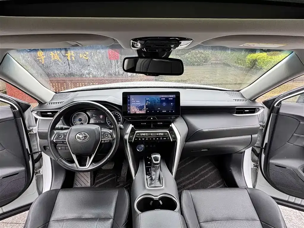 Toyota Harrier — фото 9