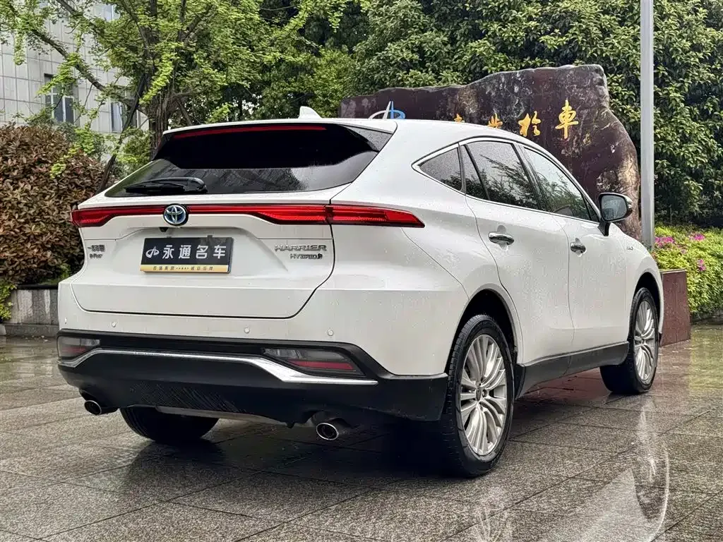 Toyota Harrier — фото 10