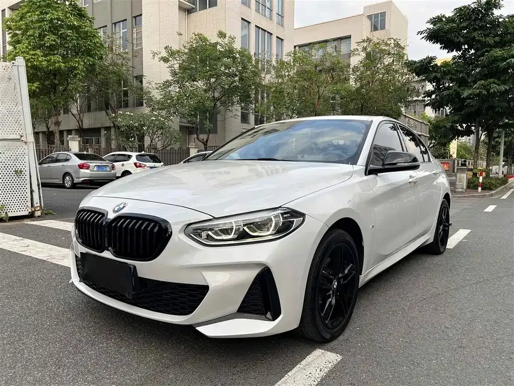 BMW 1 Series — фото 1