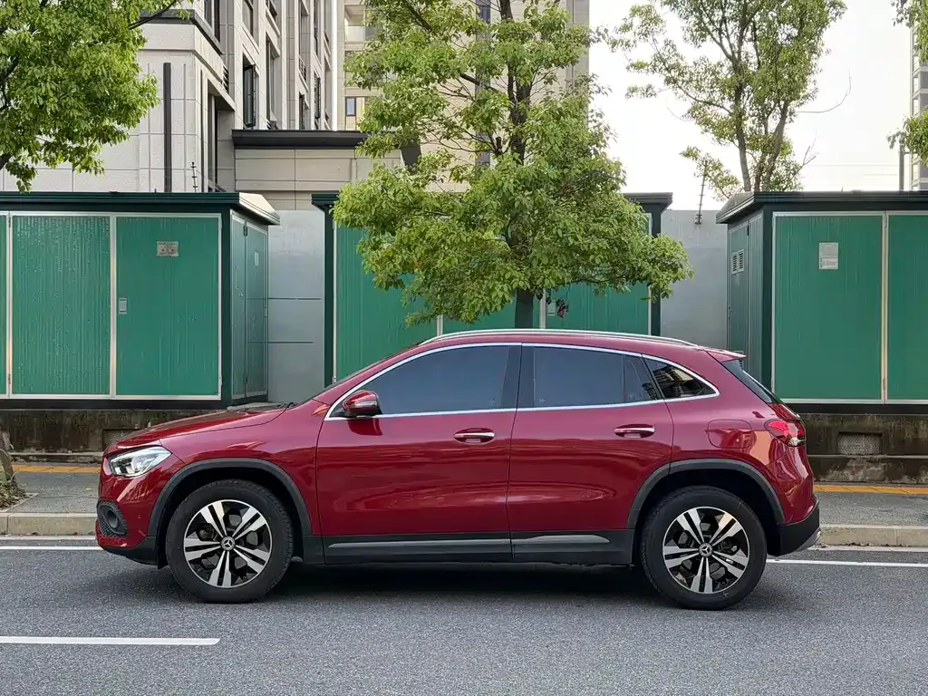 Mercedes-Benz GLA — фото 9