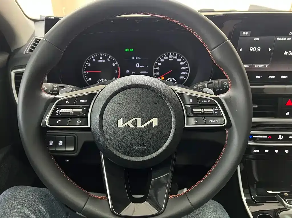 Kia KX3 — фото 9
