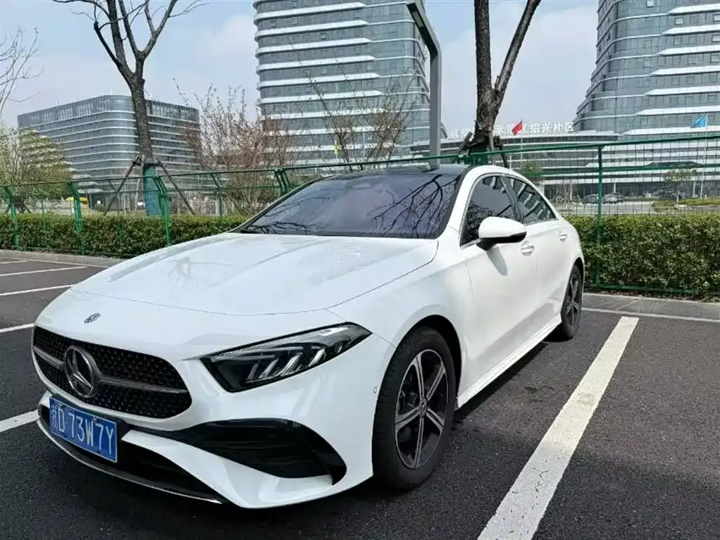 Mercedes-Benz A-Class — фото 1