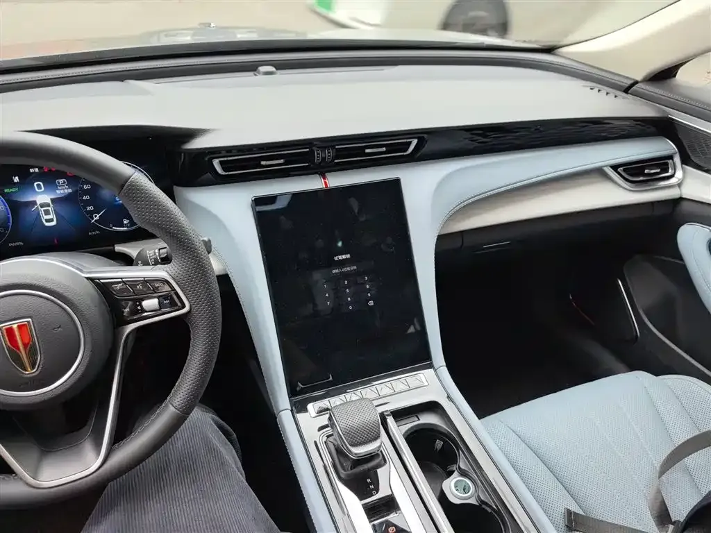 Hongqi H5 PHEV 2025 из CN, фото 6