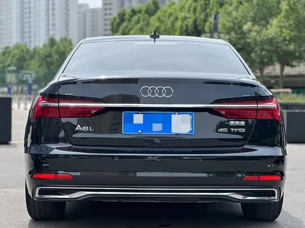 Audi A6L — фото 7