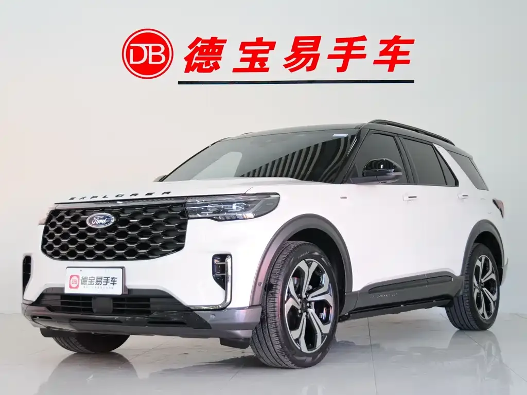 Ford Explorer 2023 из CN, фото 1