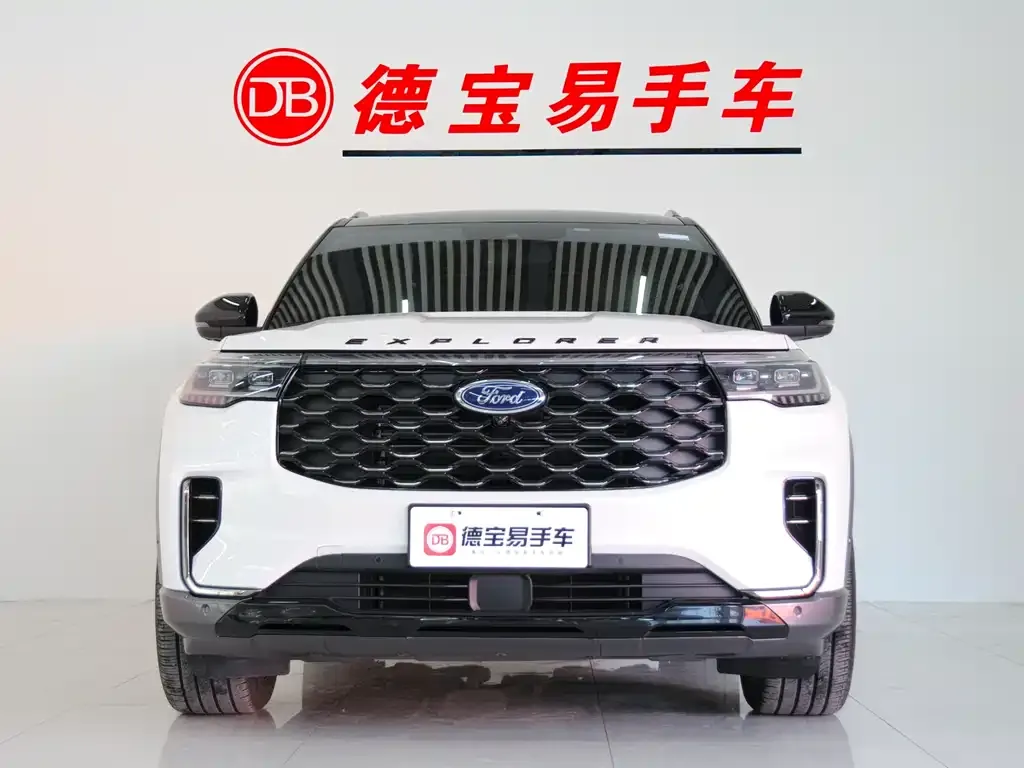 Ford Explorer 2023 из CN, фото 3