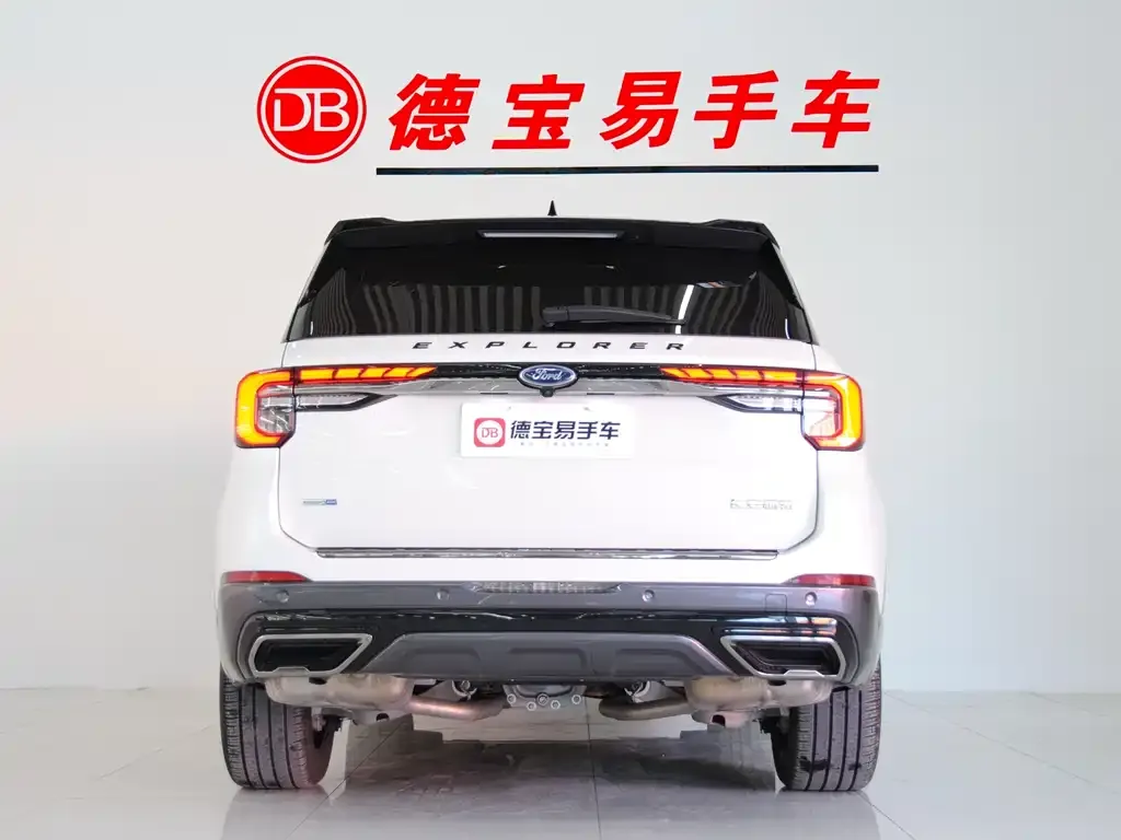 Ford Explorer 2023 из CN, фото 2