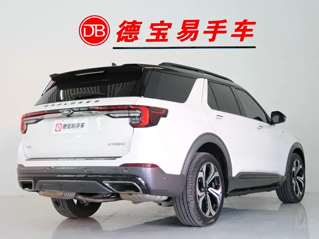 Ford Explorer 2023 из CN, фото 8