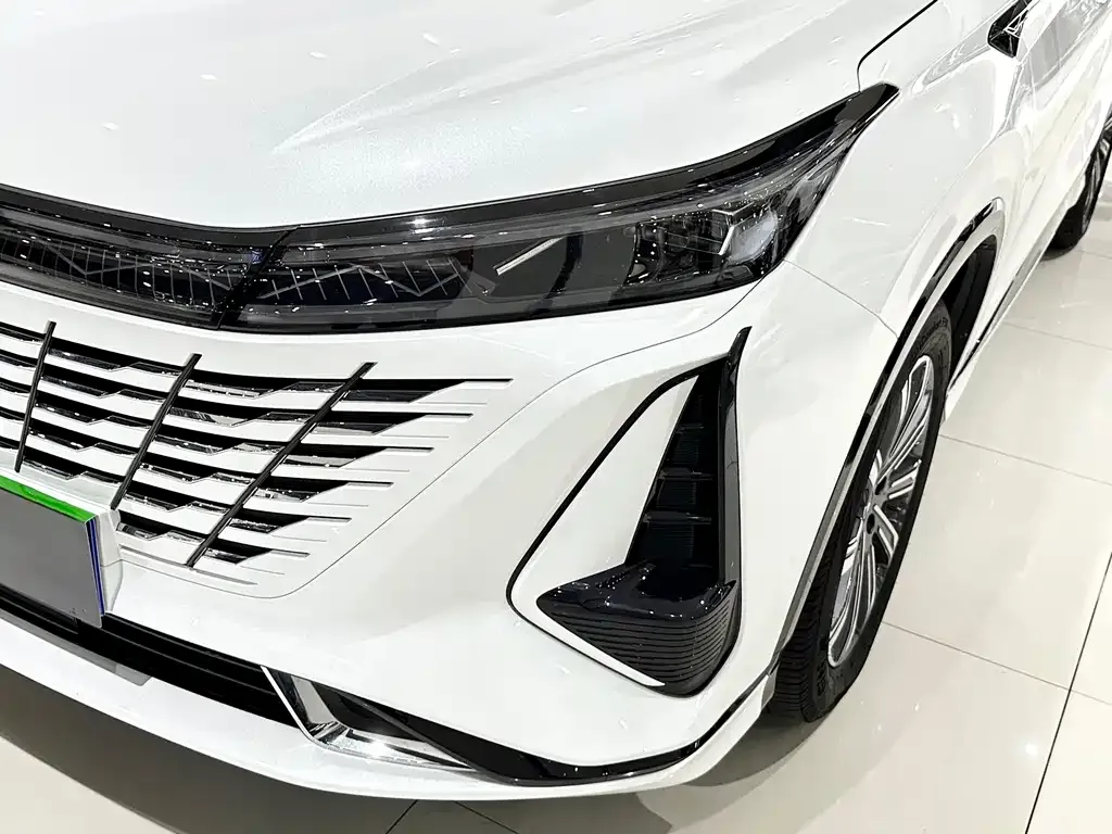 Changan CS75PLUS — фото 8
