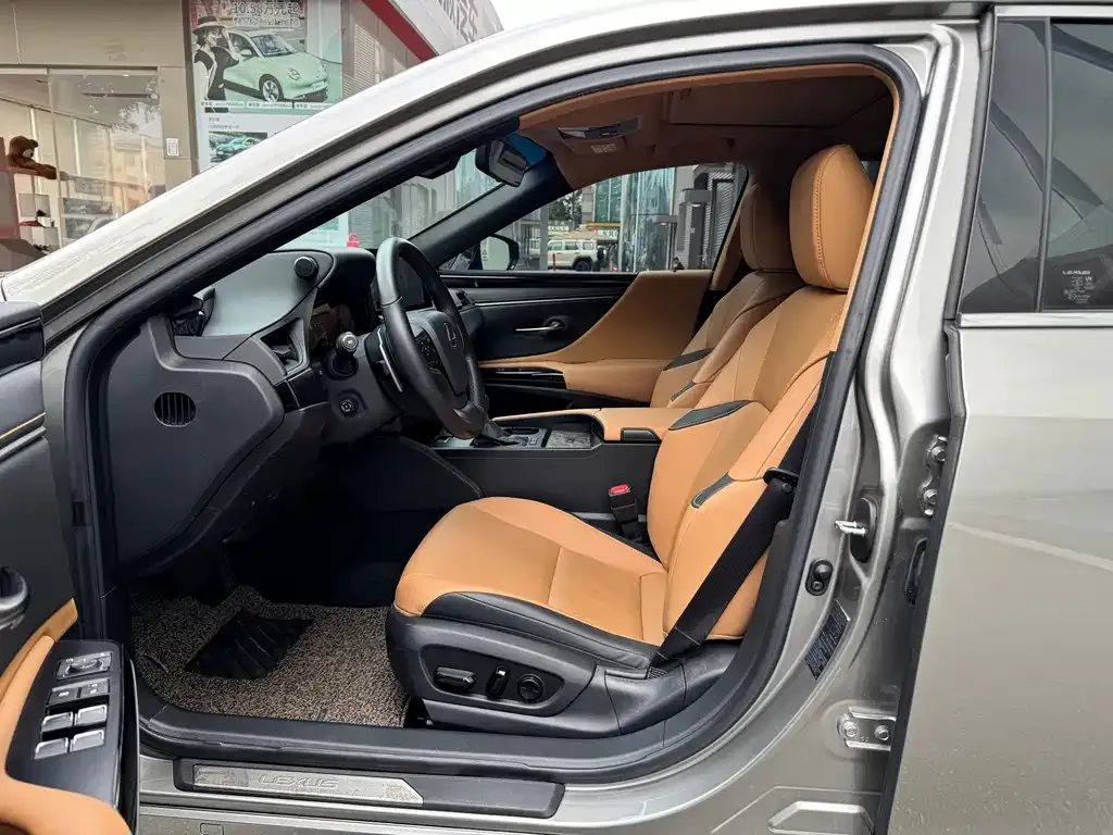 Lexus ES 2023 из CN, фото 7