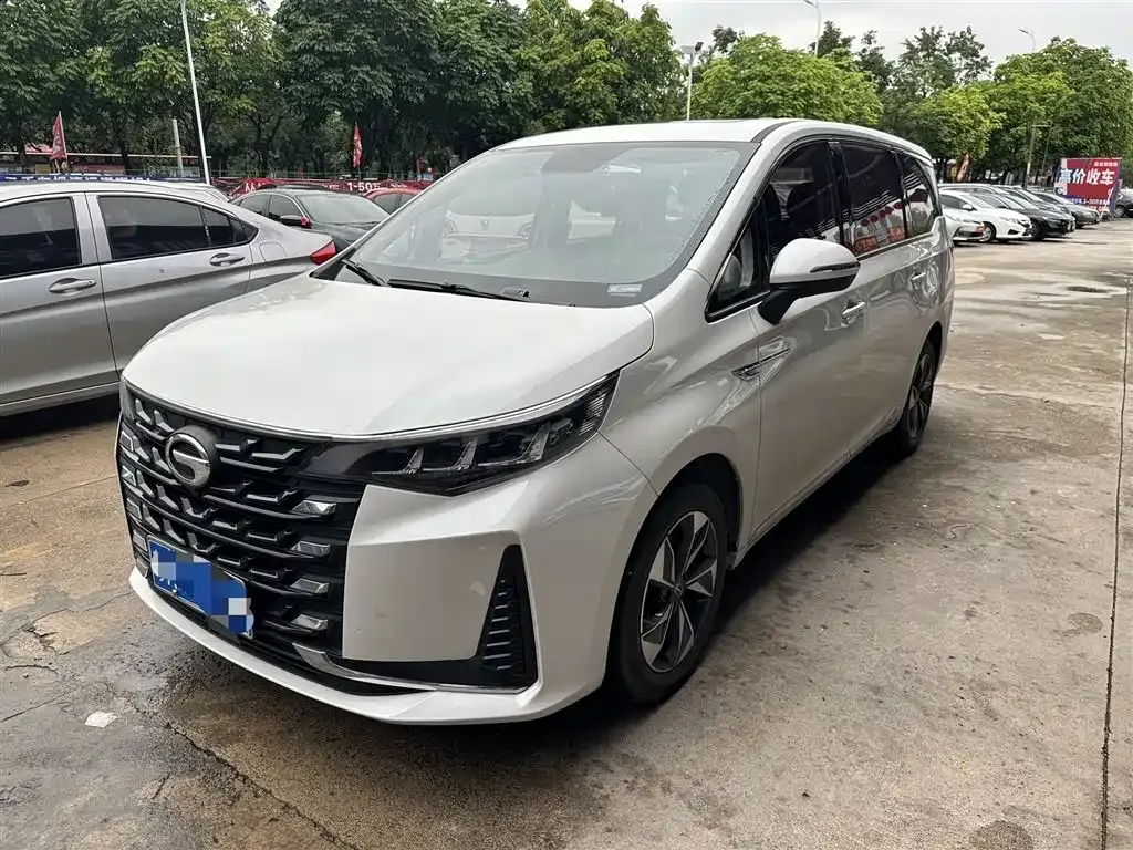 GAC Motor Trumpchi M6 — фото 1