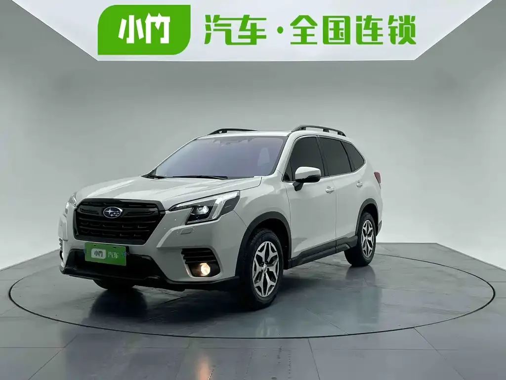 Subaru Forester — фото 1