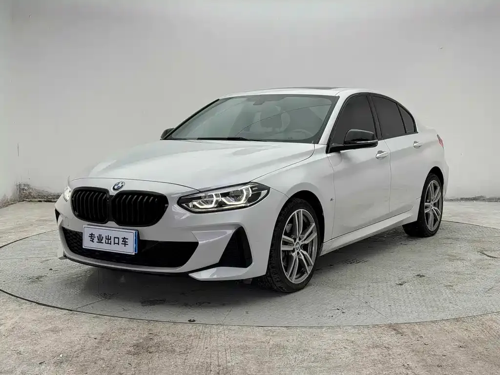 BMW 1 Series — фото 1