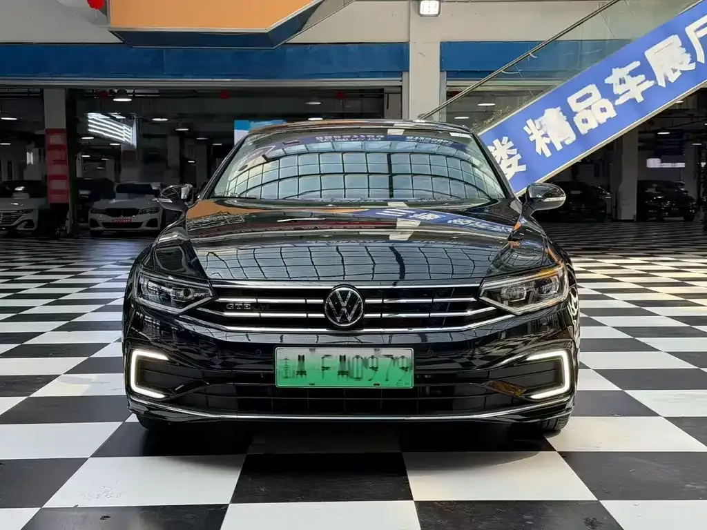 Volkswagen Magotan GTE PHEV 2023 из CN, фото 6