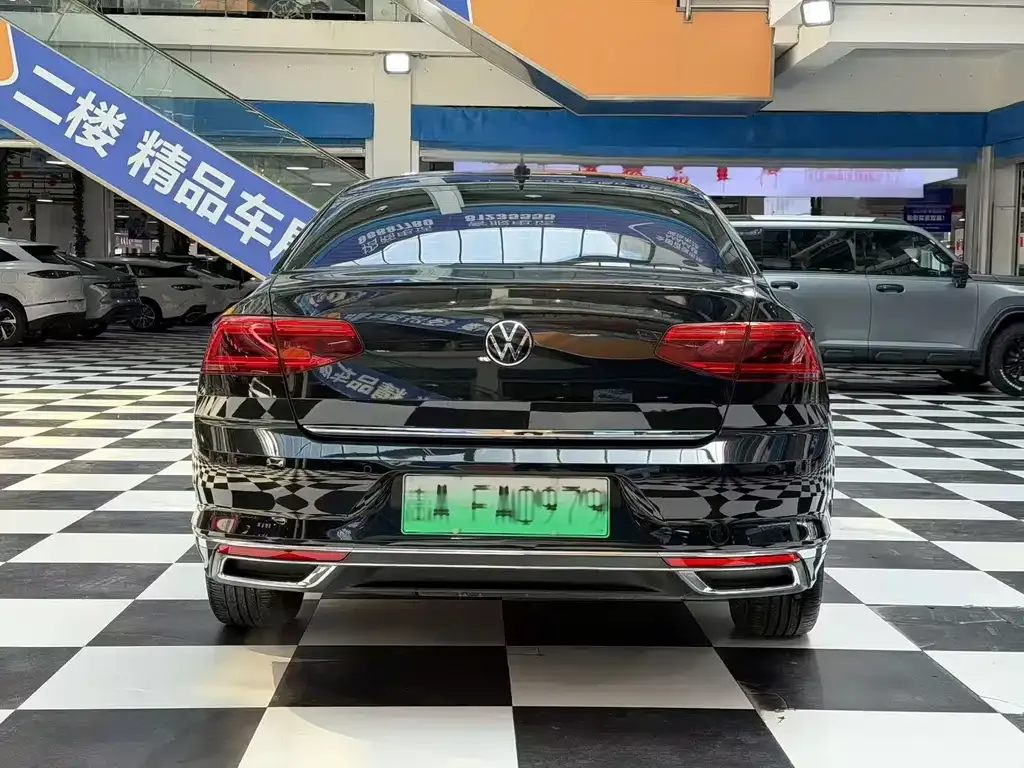Volkswagen Magotan GTE PHEV 2023 из CN, фото 9