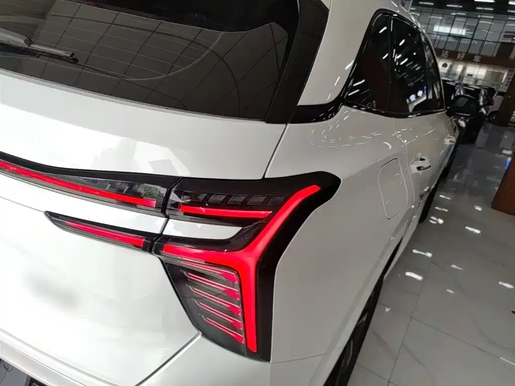 Hongqi HS3 2025 из CN, фото 2