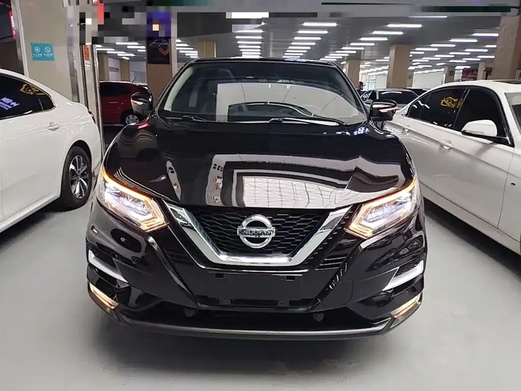 Nissan Qashqai — фото 10