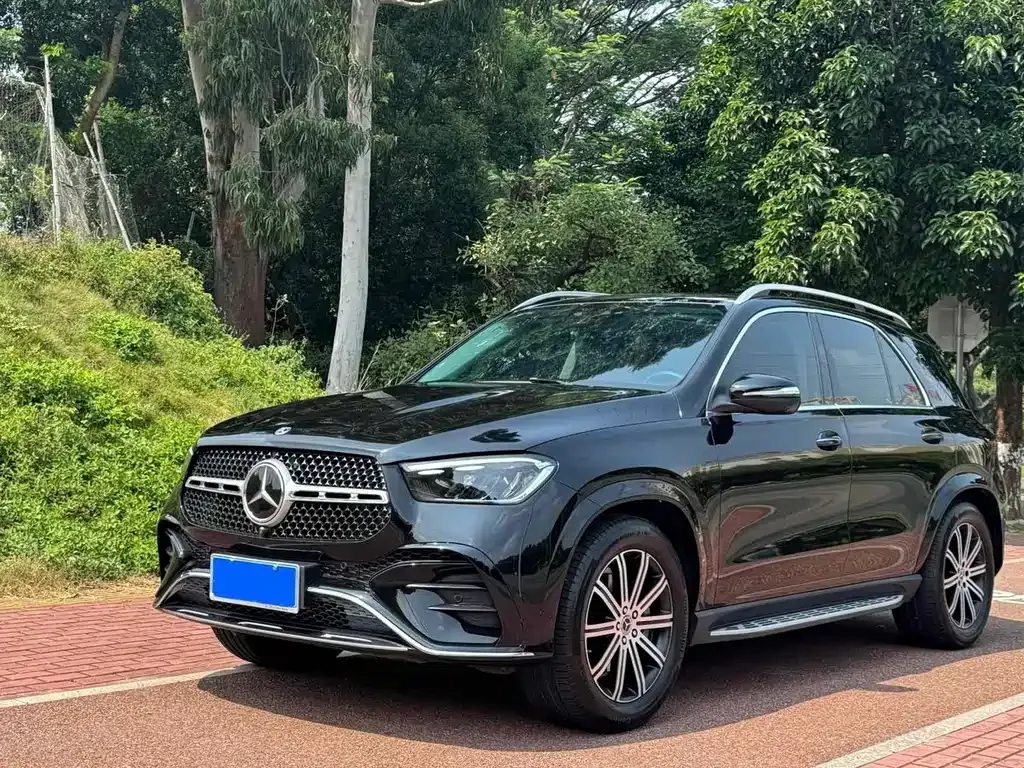 Mercedes-Benz GLE — фото 1