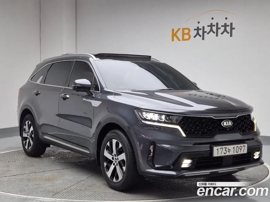 Kia Sorento — фото 7