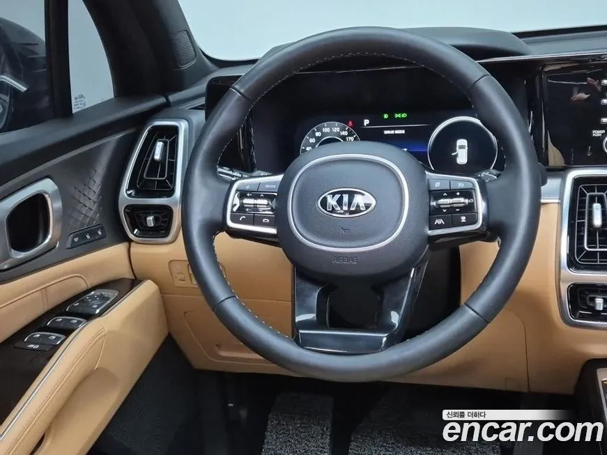 Kia Sorento — фото 10