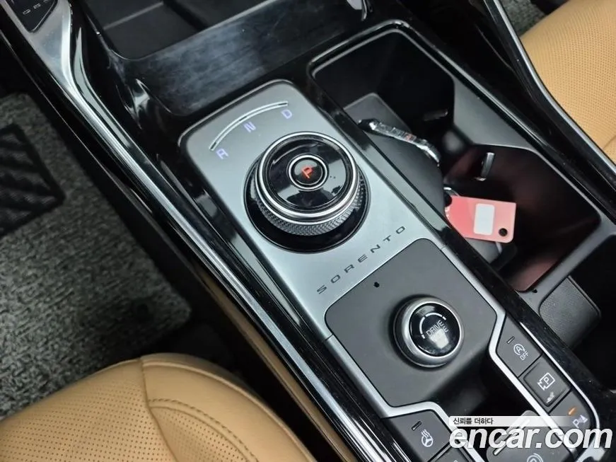 Kia Sorento — фото 8