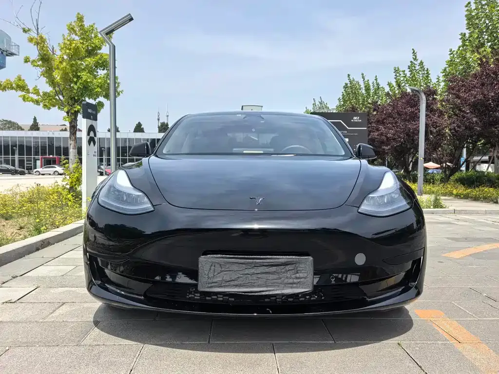Tesla Model 3 — фото 6
