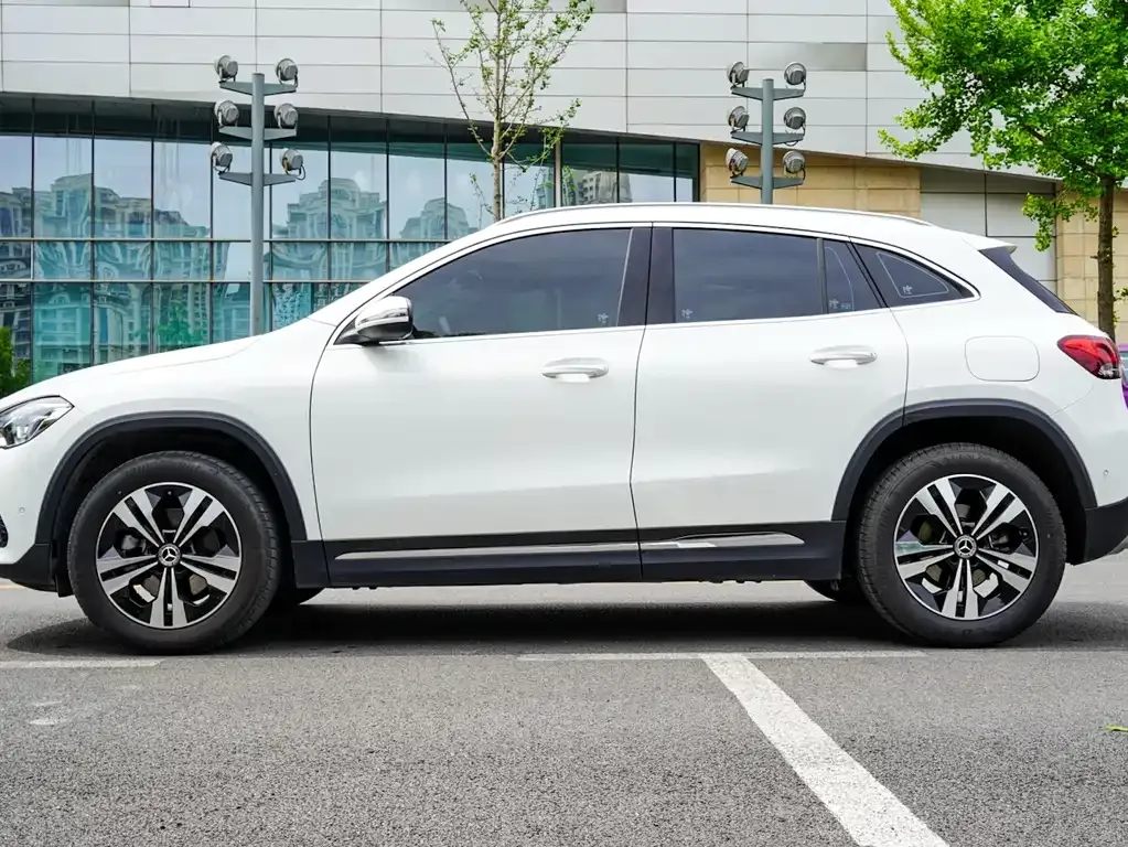Mercedes-Benz GLA — фото 5