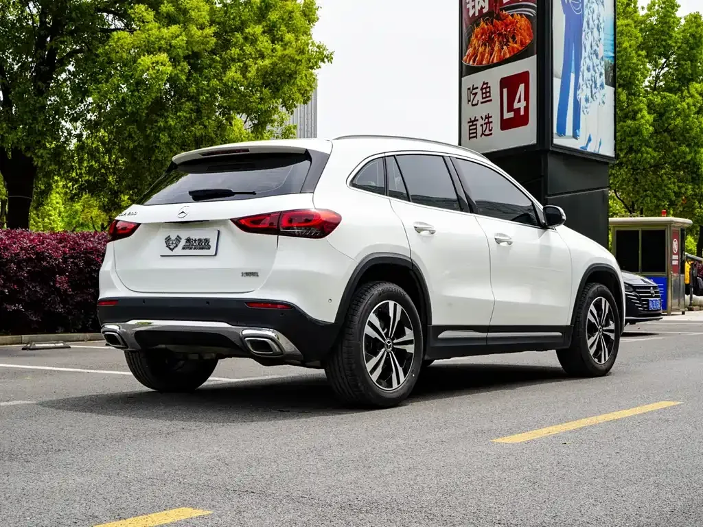 Mercedes-Benz GLA — фото 4