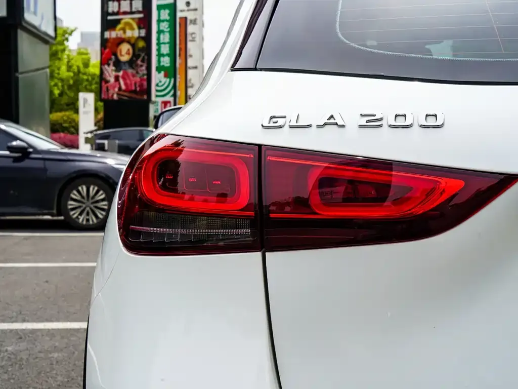 Mercedes-Benz GLA — фото 3
