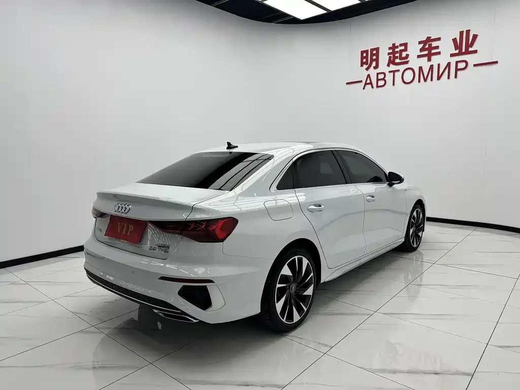 Audi A3 — фото 3