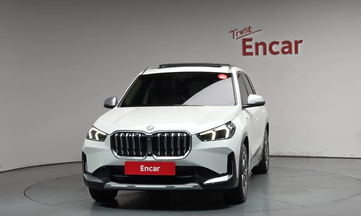 BMW iX1 2024 из KR, фото 4
