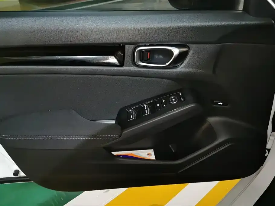 Honda Civic — фото 3
