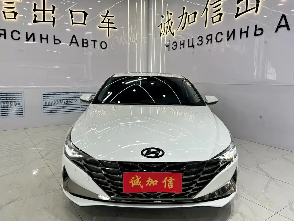 Hyundai Elantra — фото 9