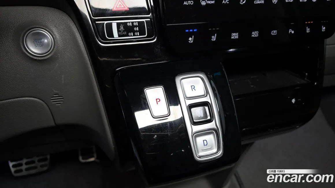 Hyundai Staria — фото 3
