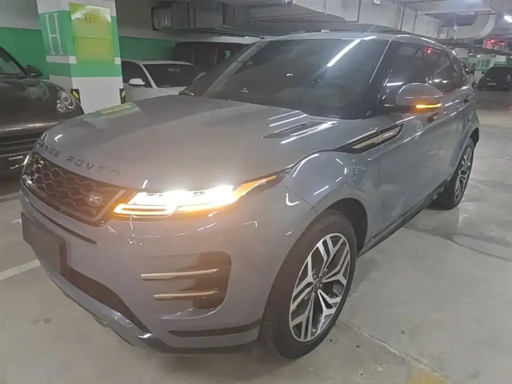 Land Rover Evoque — фото 1