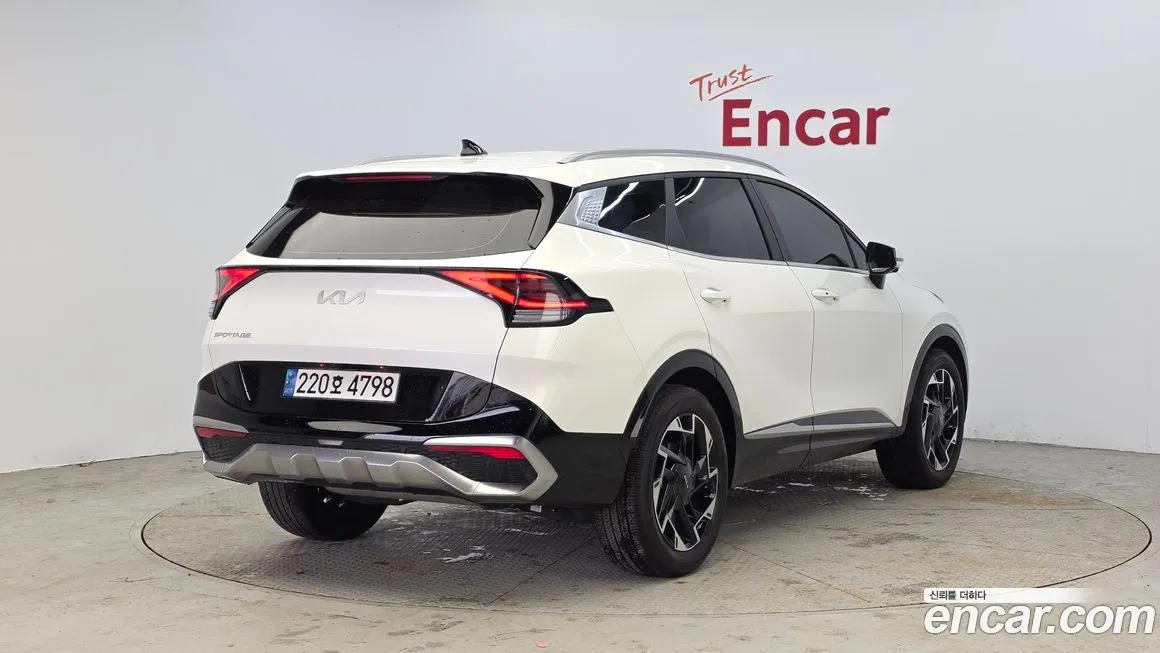 Kia Sportage — фото 9