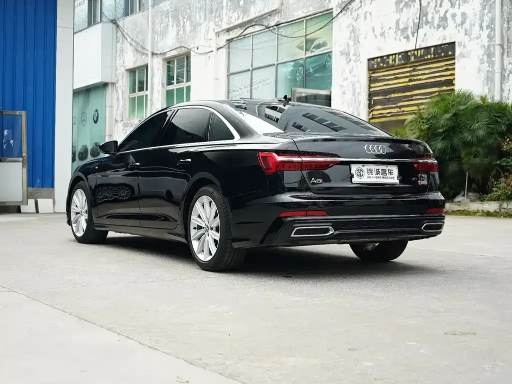 Audi A6L — фото 10