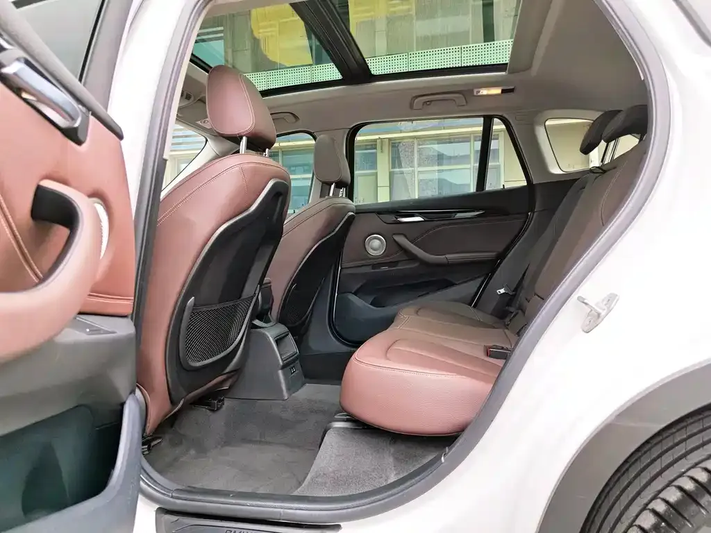 BMW X1 2021 из CN, фото 5