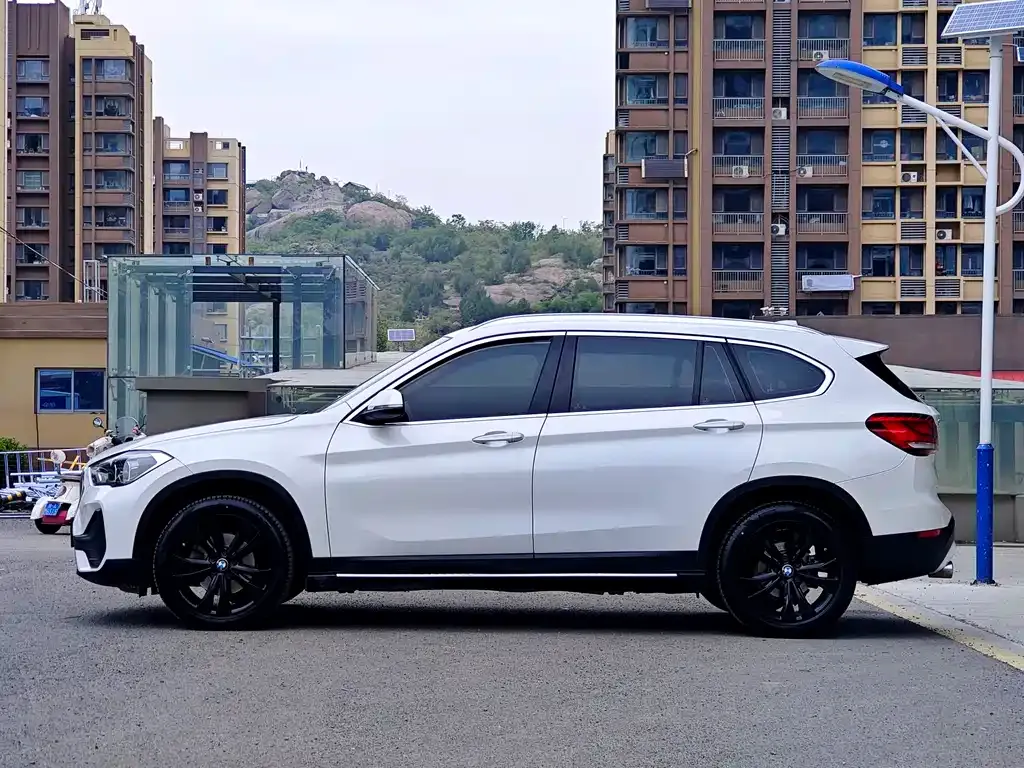 BMW X1 2021 из CN, фото 9
