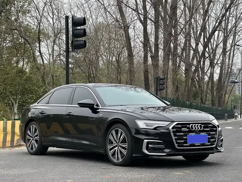 Audi A6L 2023 из CN, фото 9