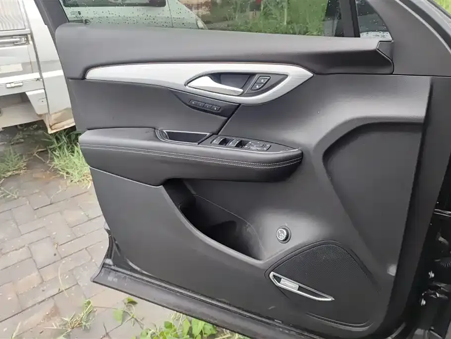 Buick Envision Plus — фото 2