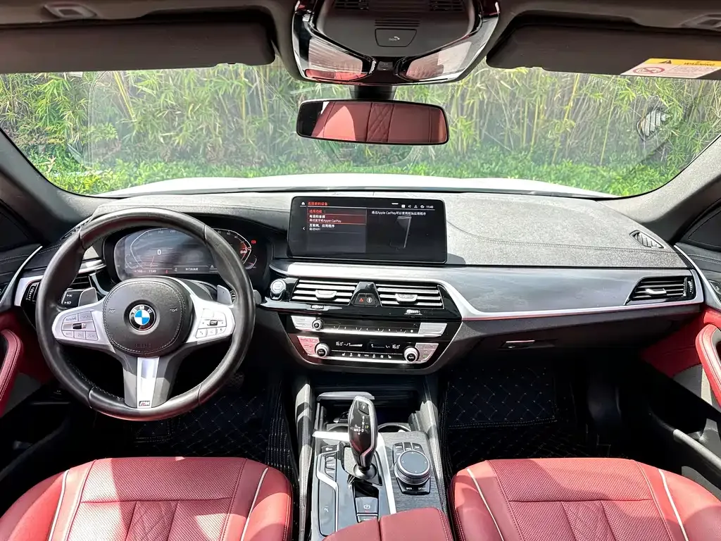 BMW 5 Series — фото 9