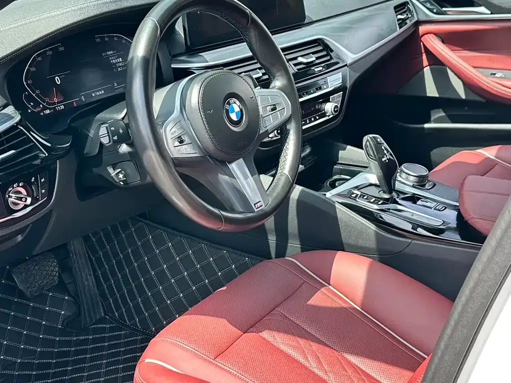 BMW 5 Series — фото 8