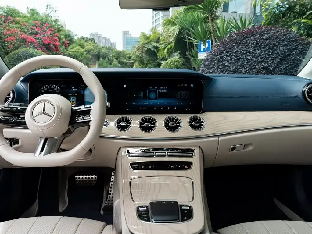 Mercedes-Benz E-Class (Import) — фото 2